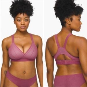 Lululemon awake to lace sports bra 34DD